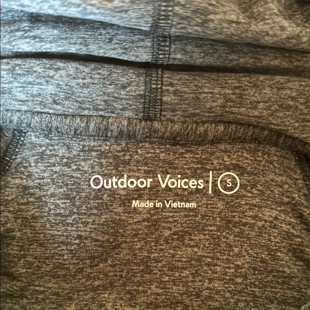 Outdoor Voices Green CloudKnit Hoody Sweatshirt - Small - Like New - Picture 2 of 4